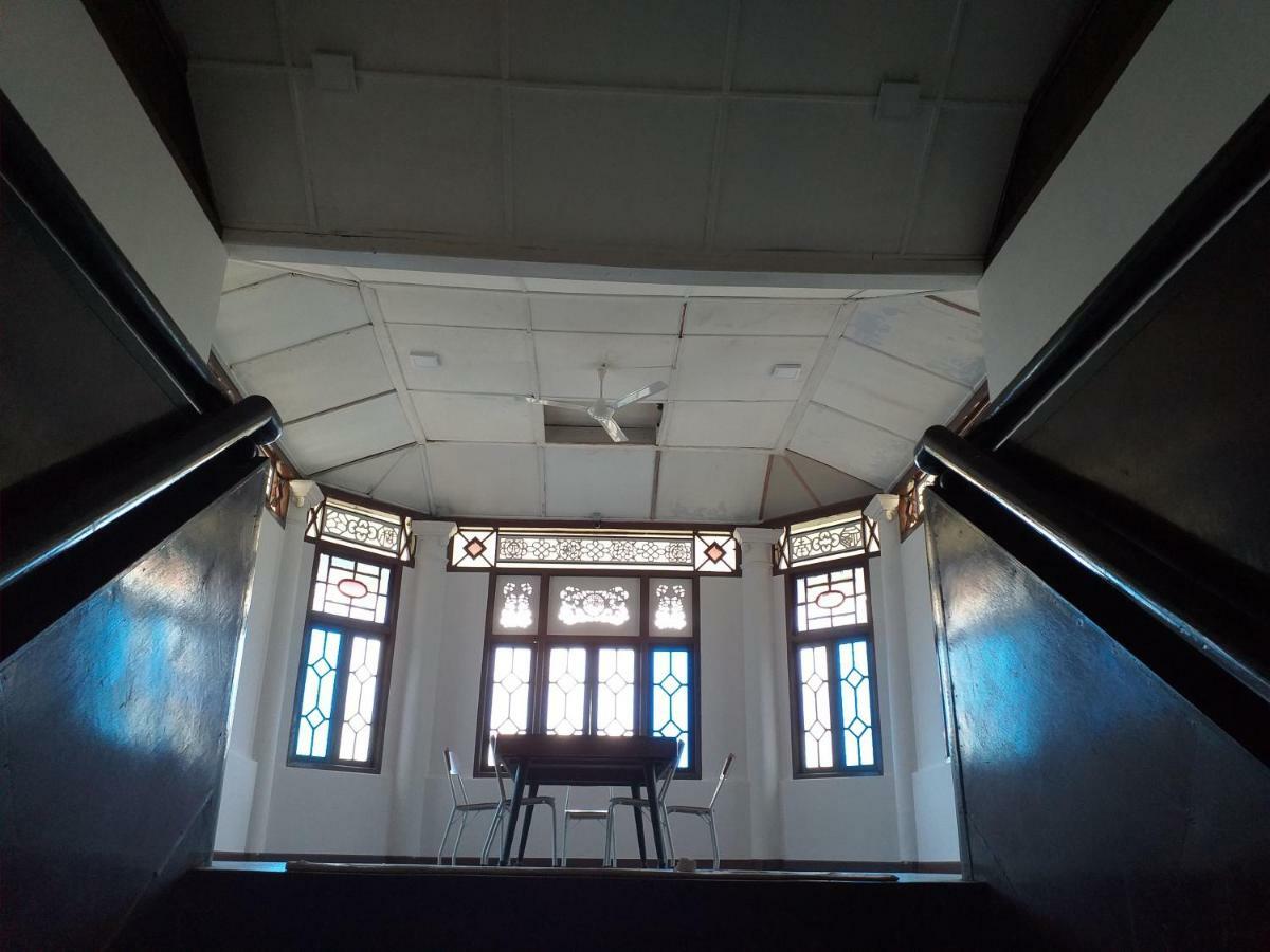 Peking * Taiping